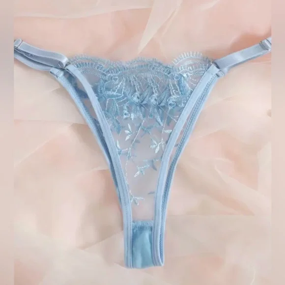 NWOT Elegant Blue Floral Lace Lingerie Set! - Picture 5 of 9